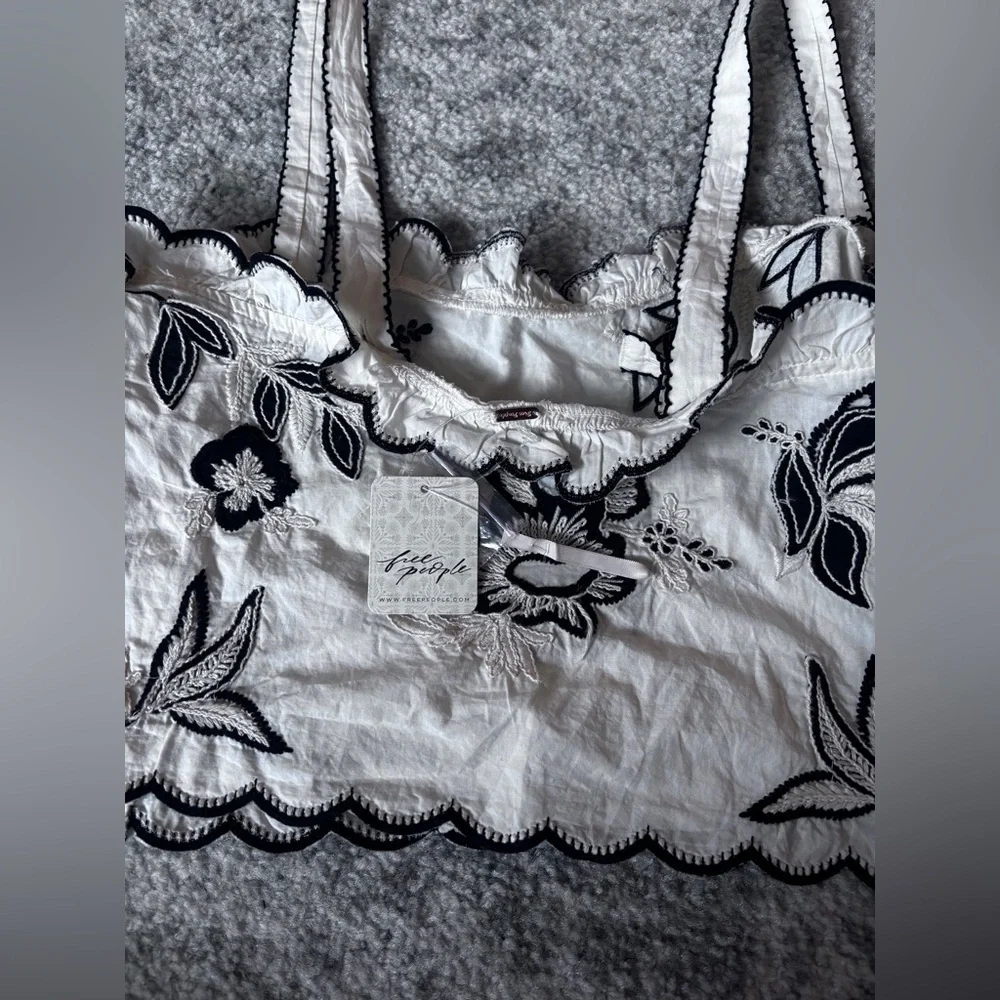 NWT Free People Cropped Black and tan cropped linen tank Size: Small - Picture 4 of 5